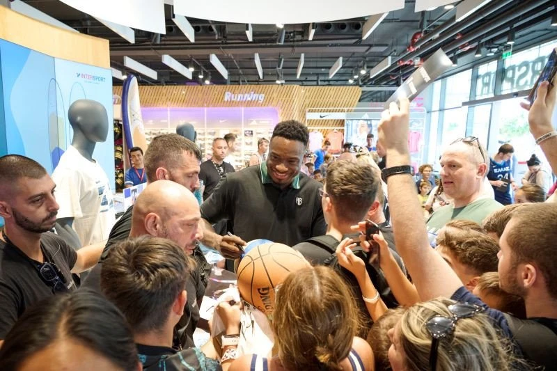 intersport-smart-park-antetokounbros-10.jpg?v=0 intersport-smart-park-antetokounbros-10.jpg?v=0