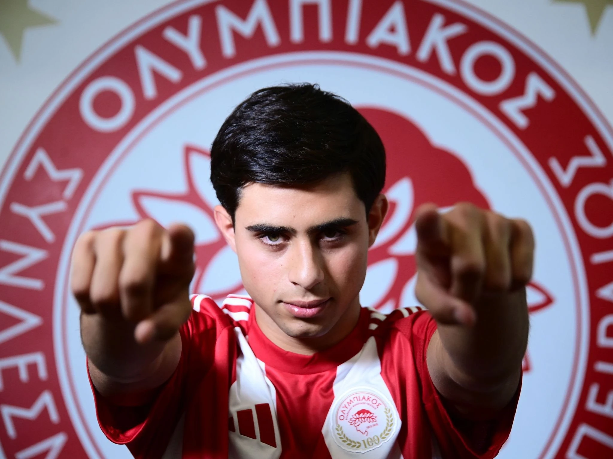 Ο Λορέντσο Σιπιόνι στα «ερυθρόλευκα»/ Πηγή: olympiacos.org Ο Λορέντσο Σιπιόνι στα «ερυθρόλευκα»/ Πηγή: olympiacos.org