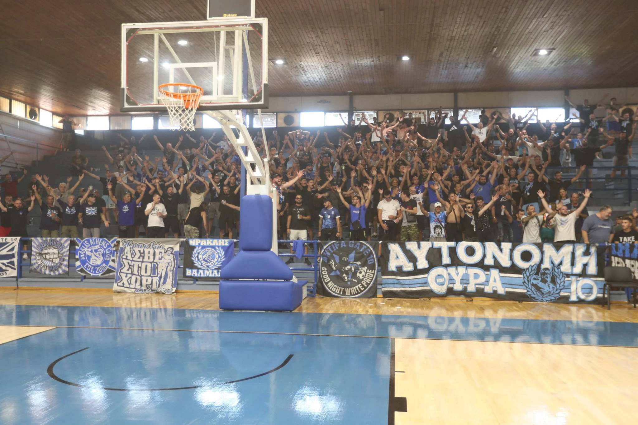 Εικόνες από την ανοικτή προπόνηση του Ηρακλή, Πηγή: Eurokinissi Εικόνες από την ανοικτή προπόνηση του Ηρακλή, Πηγή: Eurokinissi
