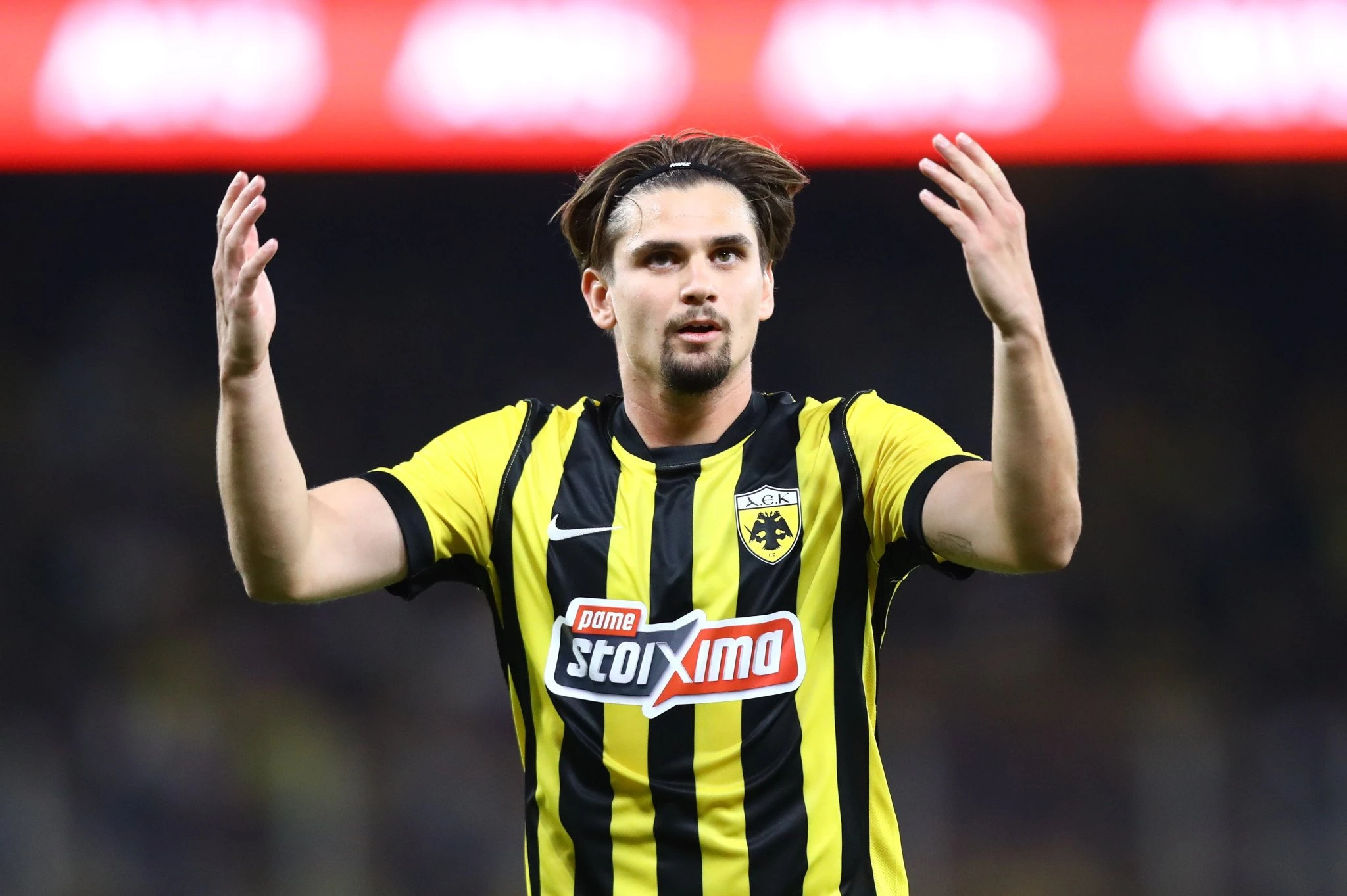 Ο Ραζβάν Μάριν με τη φανέλα της ΑΕΚ / Πηγή: Eurokinissi