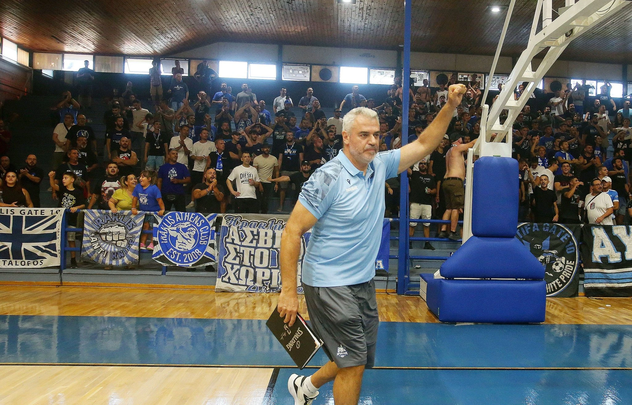 Εικόνες από την ανοικτή προπόνηση του Ηρακλή, Πηγή: Intime Εικόνες από την ανοικτή προπόνηση του Ηρακλή, Πηγή: Intime