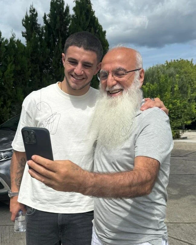 zafeiris-savvidis.jpg?v=0 zafeiris-savvidis.jpg?v=0