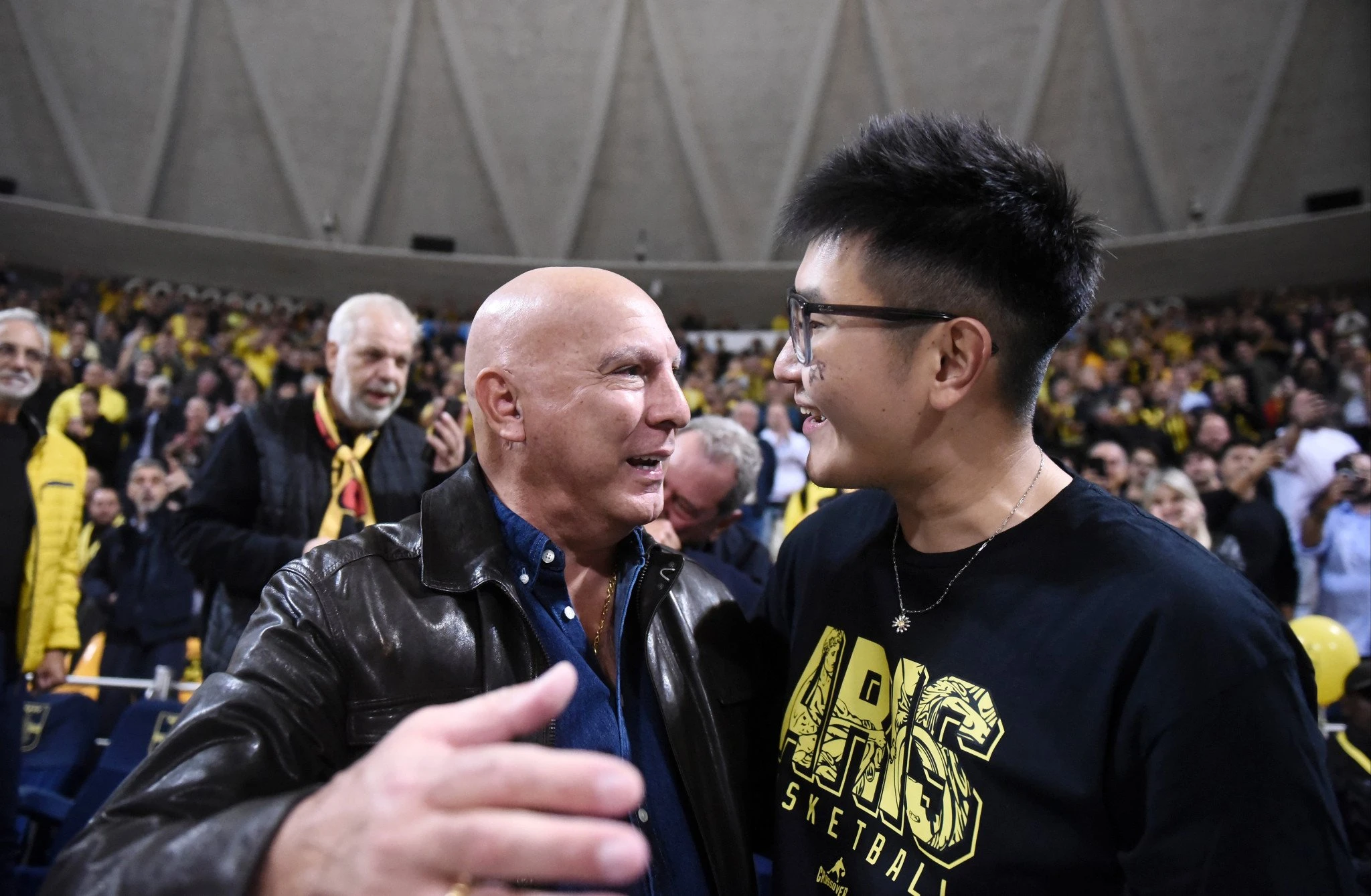 Ο Ρίτσαρντ Σιάο και ο Νίκος Γκάλης στο Αλεξάνδρειο / Πηγή: ΙΝΤΙΜΕ