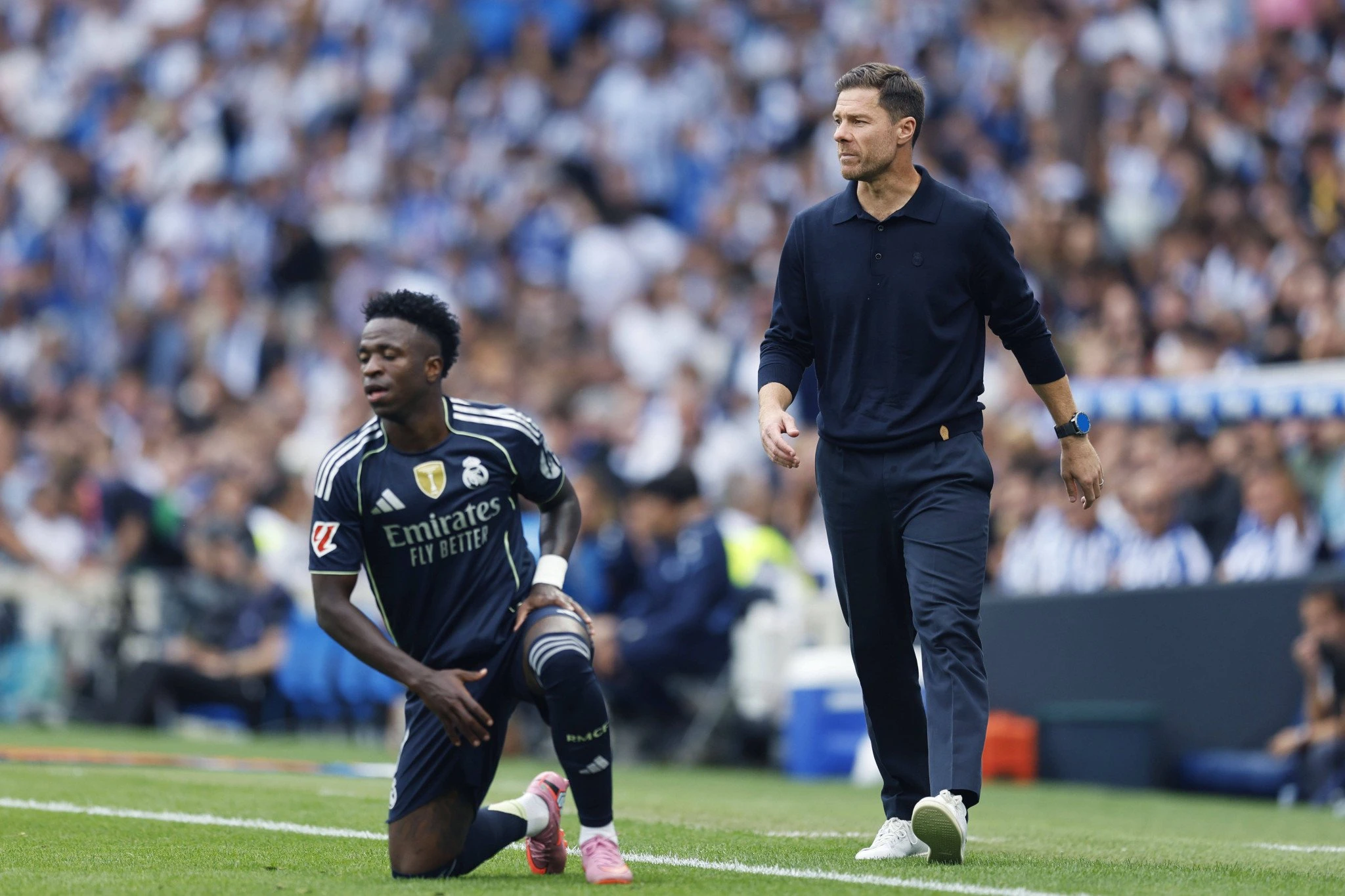 Ο Τσάμπι Αλόνσο με τον Βινίσιους στη Ρεάλ Μαδρίτης / Πηγή:  Imago