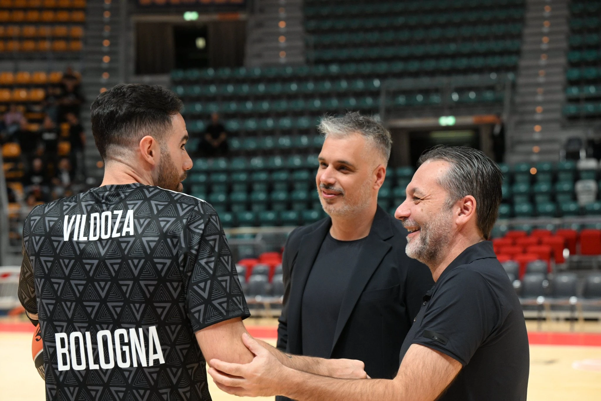 Χρήστος Σερέλης, Δημήτρης Κοντός και Λούκα Βιλντόσα τα λένε σε χαλαρό ύφος / Πηγή: Βαγγέλης Στόλης Χρήστος Σερέλης, Δημήτρης Κοντός και Λούκα Βιλντόσα τα λένε σε χαλαρό ύφος / Πηγή: Βαγγέλης Στόλης