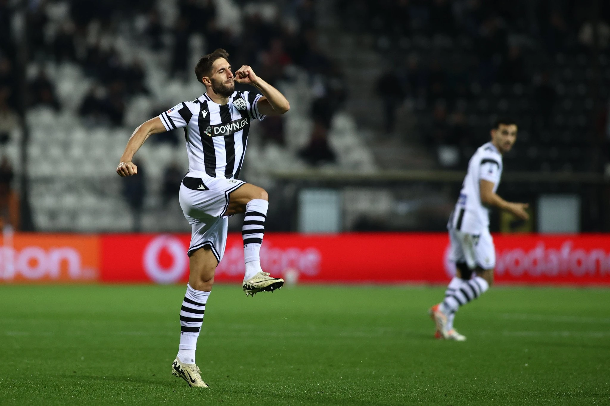 Ο Ιβανούσετς πανηγυρίζει με τον ΠΑΟΚ / Πηγή: Eurokinissi