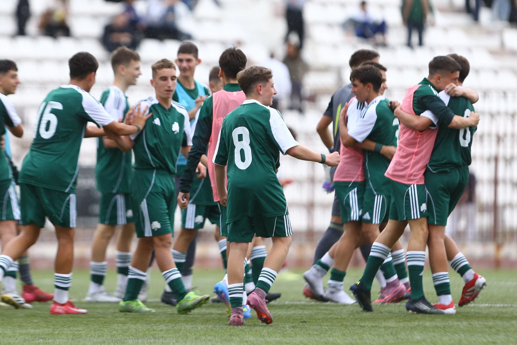 Οι παίκτες της Κ15 του Παναθηναϊκού νίκησαν με ανατροπή τον Ολυμπιακό - ΠΗΓΗ: ΙΝΤΙΜΕ