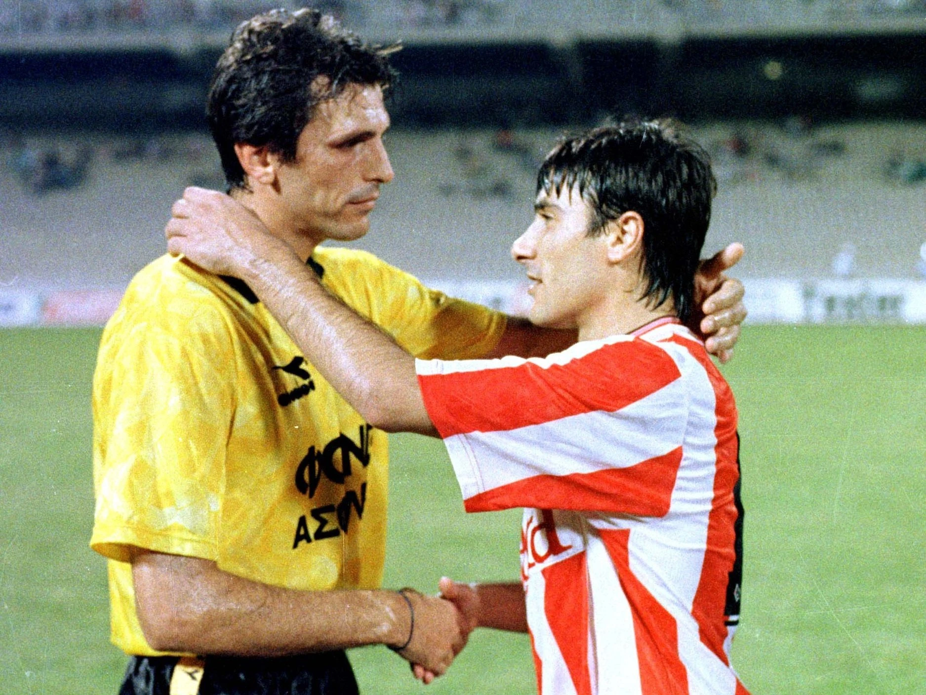 Ολυμπιακός - ΑΕΚ Super Cup 1992 / Πηγή: Eurokinissi Ολυμπιακός - ΑΕΚ Super Cup 1992 / Πηγή: Eurokinissi