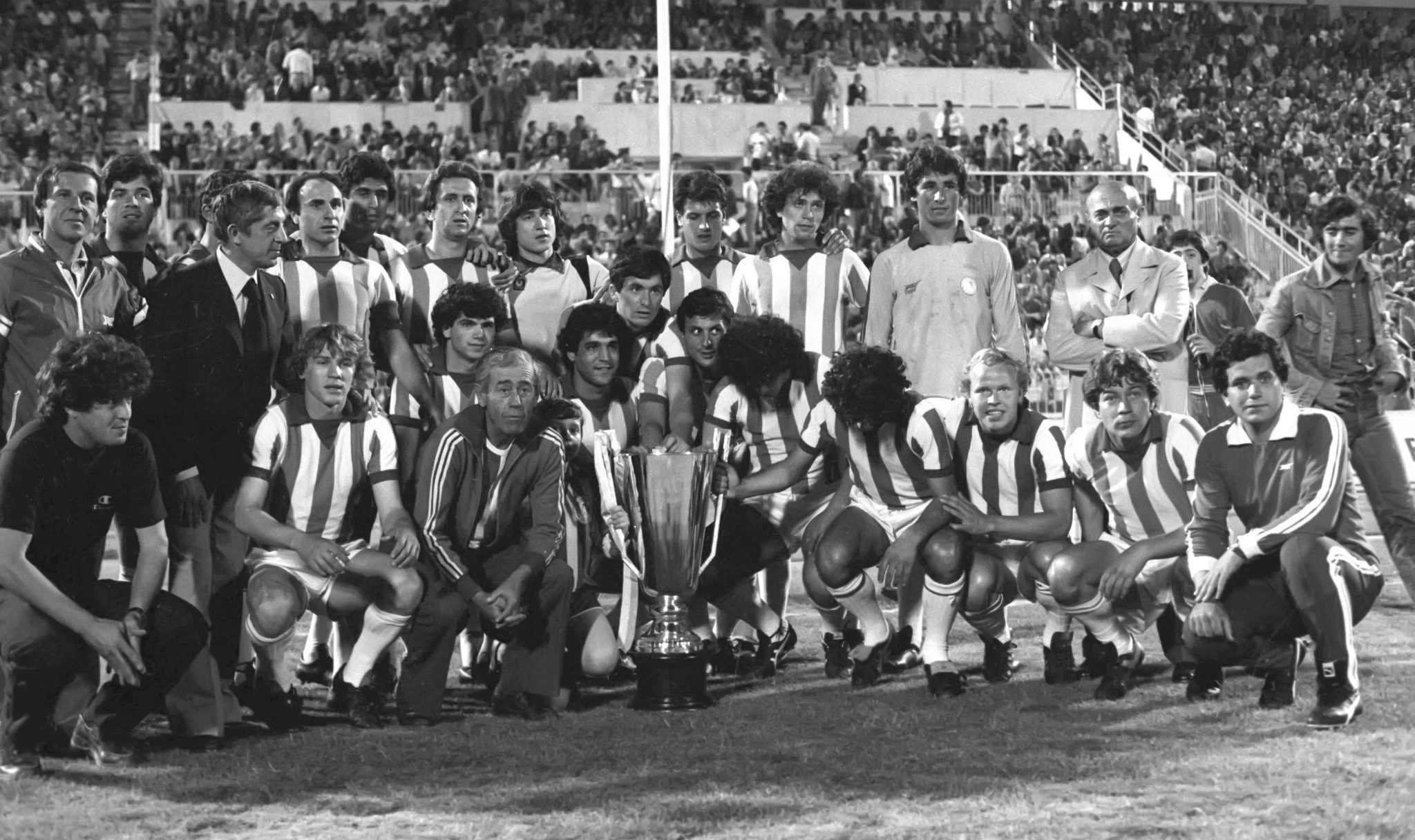 Ολυμπιακός - Καστοριά Super Cup 1980 / Πηγή: InTime Ολυμπιακός - Καστοριά Super Cup 1980 / Πηγή: InTime