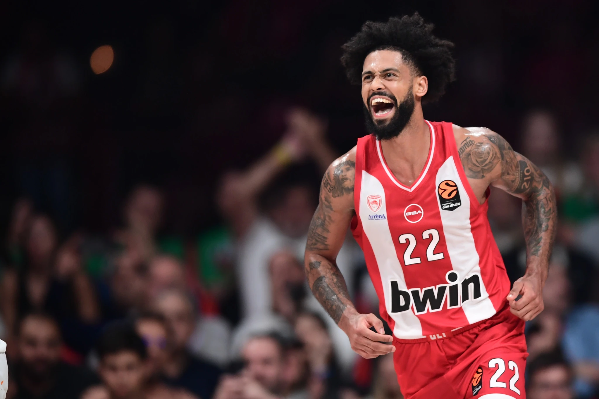 Ο... αφηνιασμένος Τάιλερ Ντόρσεϊ που φέτος κάνει θραύση με τη φανέλα του Ολυμπιακού / Πηγή: Eurokinissi