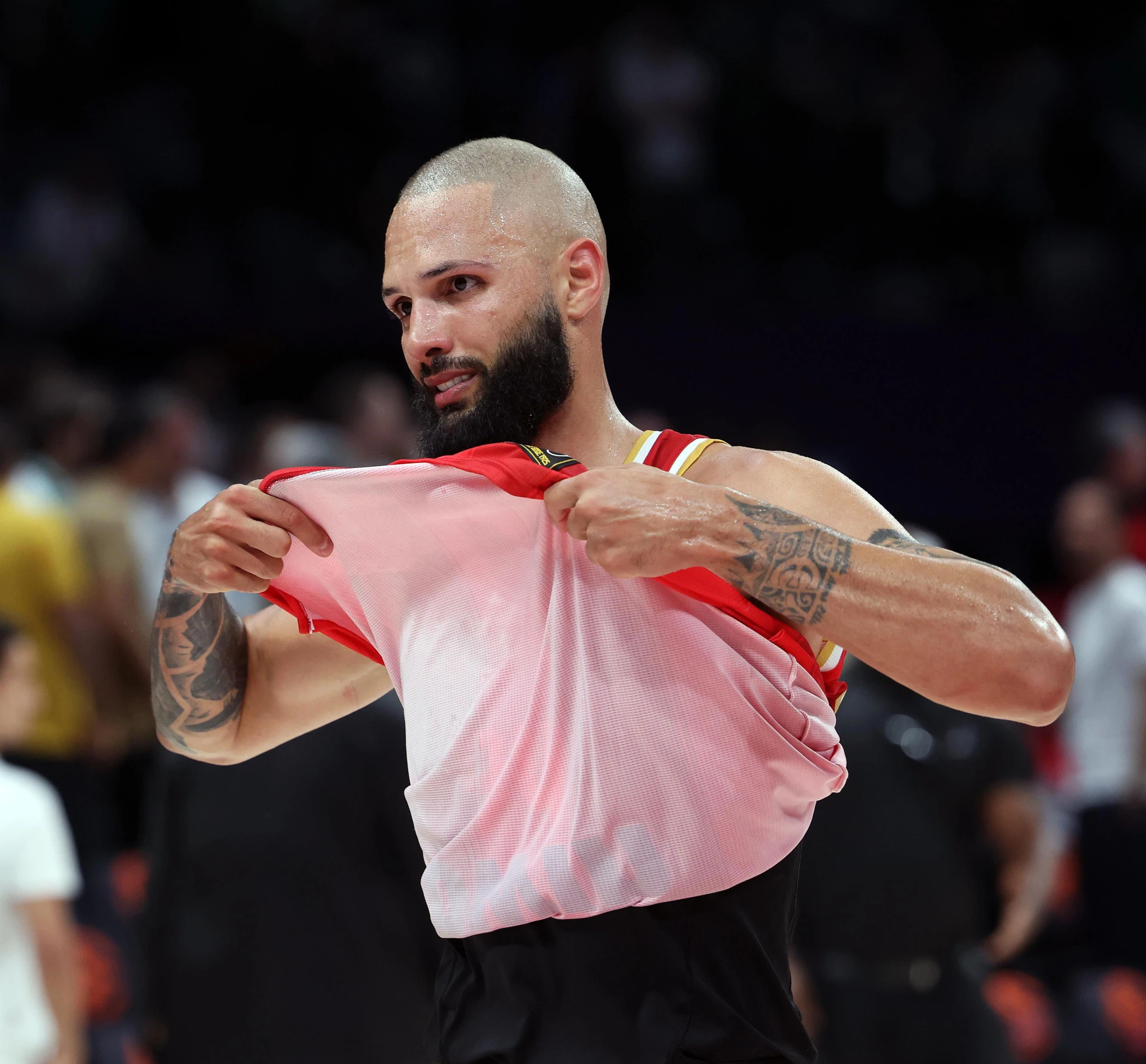 Ο απαρηγόρητος Εβάν Φουρνιέ που έκανε ότι μπορούσε στο Άμπου Ντάμπι / Πηγή: ΙΝΤΙΜΕ