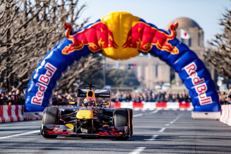 red-bull-showrun-by-alumil-athens2.jpg red-bull-showrun-by-alumil-athens2.jpg