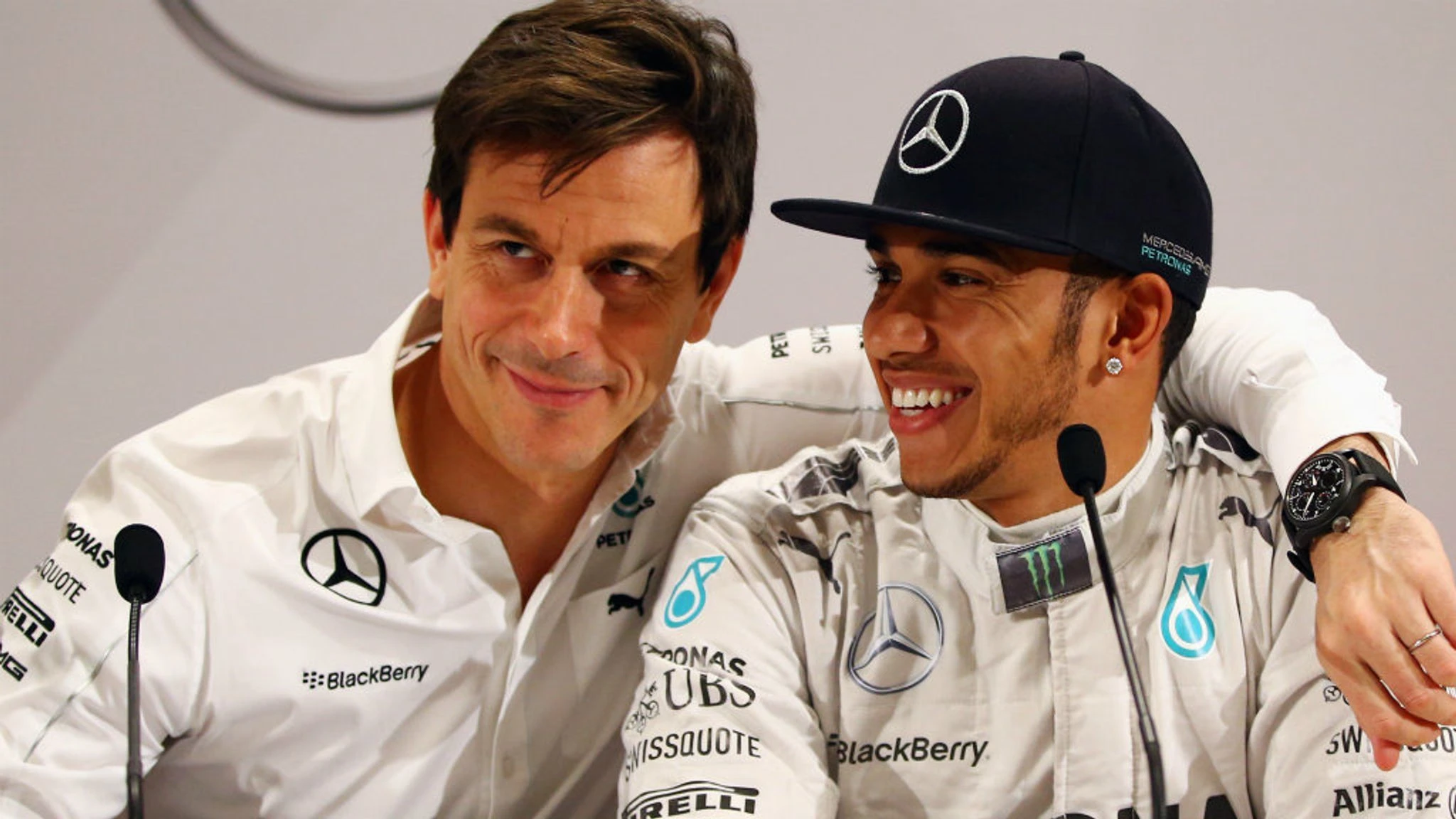toto-wolff-lewis-hamilton-mercedes-3284299.jpg toto-wolff-lewis-hamilton-mercedes-3284299.jpg
