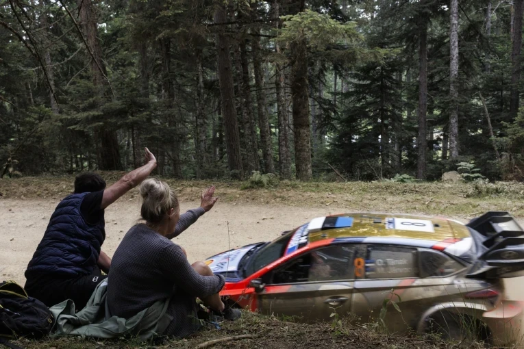 ape-mpe-eko-rallyacropolis2025-tanak.webp ape-mpe-eko-rallyacropolis2025-tanak.webp
