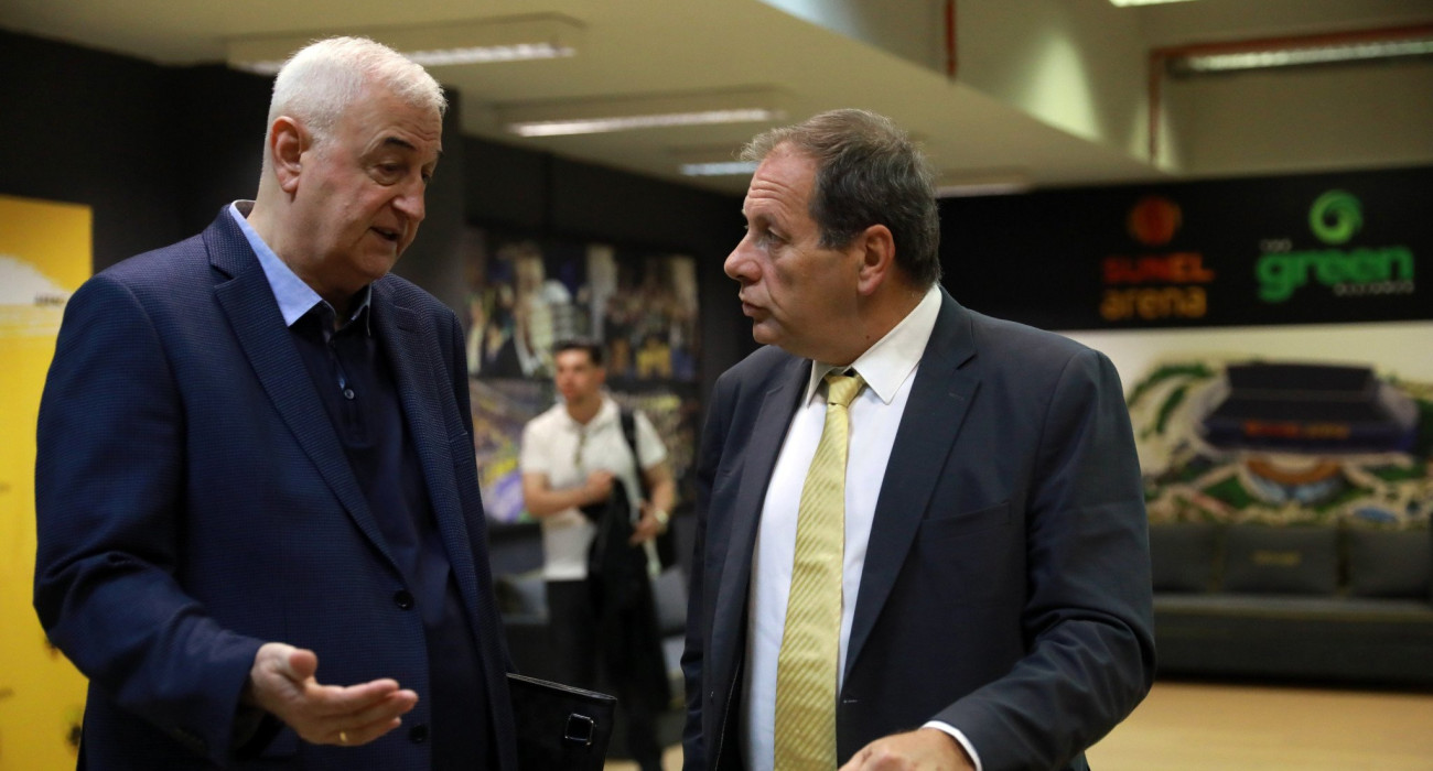 «Φορτσάρει» για να τελειώσει τις υποθέσεις της η ΑΕΚ Betsson «Φορτσάρει» για να τελειώσει τις υποθέσεις της η ΑΕΚ Betsson