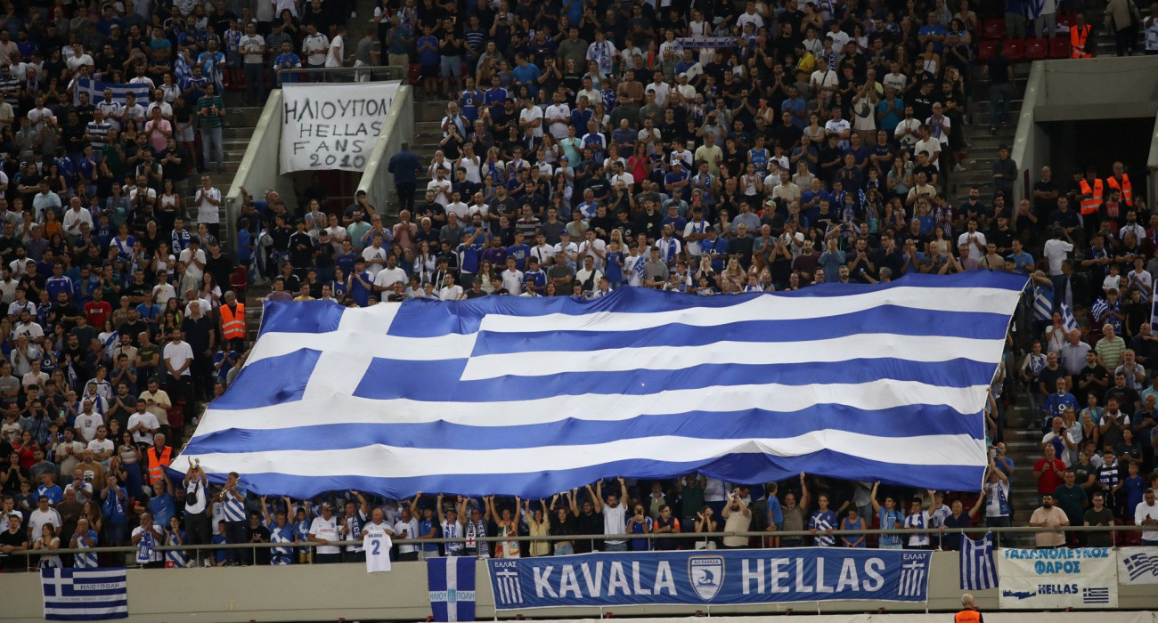 Το «Γ. Καραϊσκάκης» με τα «χρώματα» της Ελλάδας / Πηγή: In Time Το «Γ. Καραϊσκάκης» με τα «χρώματα» της Ελλάδας / Πηγή: In Time