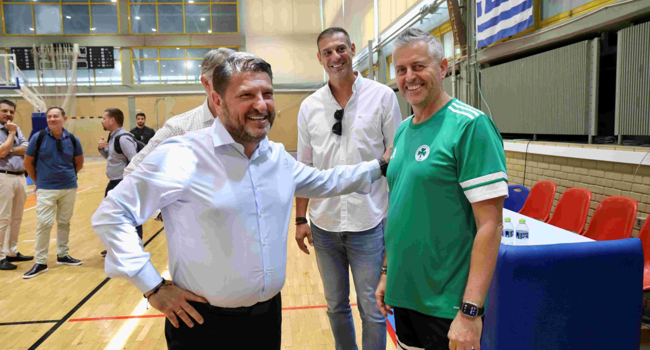 Ο Περιφερειάρχης Νίκος Χαρδαλιάς στην επίσκεψή του στο κλειστό Μετς / Πηγή: Intime Ο Περιφερειάρχης Νίκος Χαρδαλιάς στην επίσκεψή του στο κλειστό Μετς / Πηγή: Intime