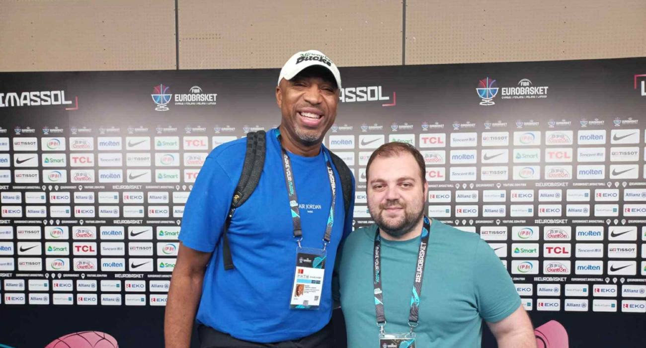 Ο Βιν Μπέικερ στο Athletiko: «Ο Γιάννης είναι πανέτοιμος ενόψει Ισπανίας, περιμένω την καλύτερη εκδοχή του» Ο Βιν Μπέικερ στο Athletiko: «Ο Γιάννης είναι πανέτοιμος ενόψει Ισπανίας, περιμένω την καλύτερη εκδοχή του»