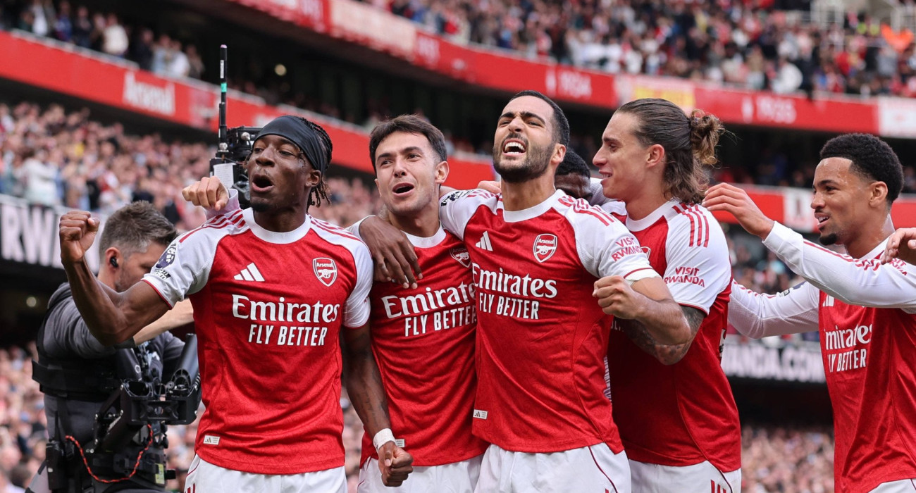 Οι ποδοσφαιριστές της Άρσεναλ πανηγυρίζουν / Πηγή: Imago Οι ποδοσφαιριστές της Άρσεναλ πανηγυρίζουν / Πηγή: Imago