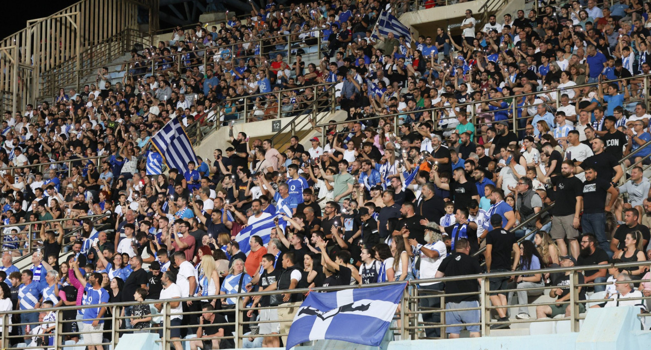 Φίλαθλοι της εθνικής Ελλάδας / Πηγή: Eurokinissi Φίλαθλοι της εθνικής Ελλάδας / Πηγή: Eurokinissi