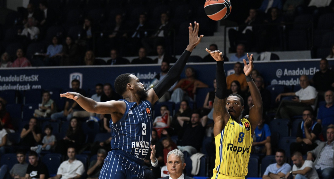 Ο Λόνι Γουόκερ της Μακάμπι Τελ Αβίβ / Savo Prelevic / Euroleague Basketball via Getty Images