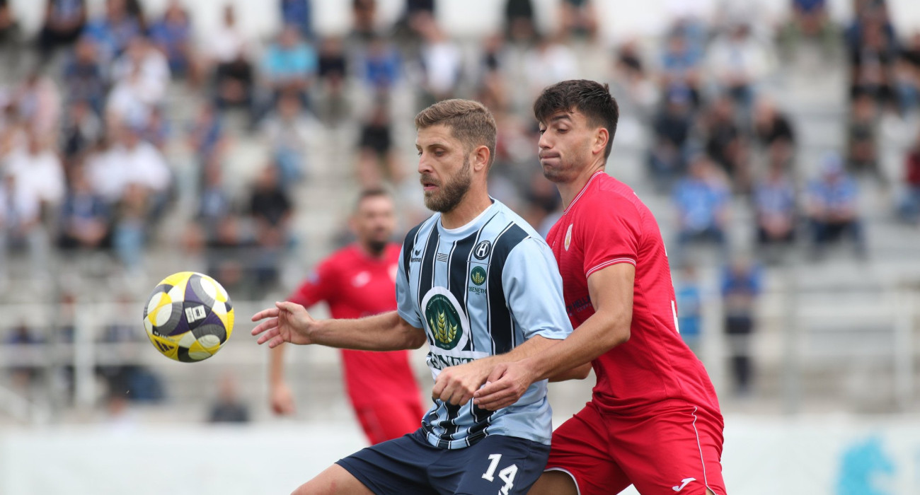 Φάση από το Καμπανιακός-Ηρακλής για τη Super League 2 / Πηγή: Eurokinissi