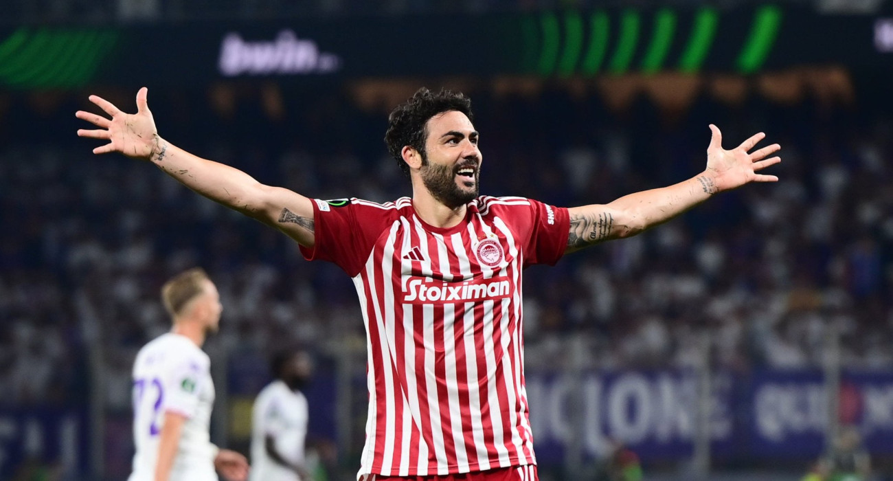 Ο Βιθέντε Ιμπόρα με την φανέλα του Ολυμπιακού / Πηγή: Eurokinissi Ο Βιθέντε Ιμπόρα με την φανέλα του Ολυμπιακού / Πηγή: Eurokinissi