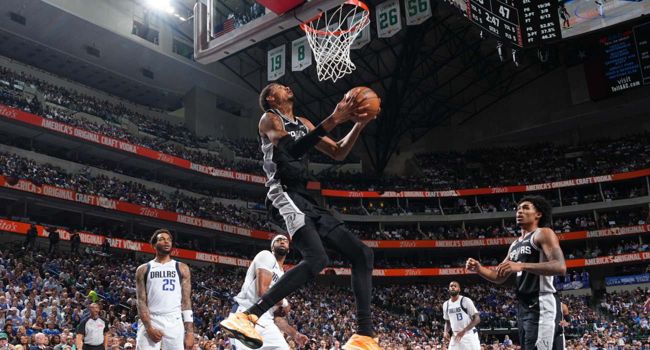 Ο Βίκτορ Γουεμπανιαμά/Photo by Jesse D. Garrabrant/NBAE via Getty Images Ο Βίκτορ Γουεμπανιαμά/Photo by Jesse D. Garrabrant/NBAE via Getty Images