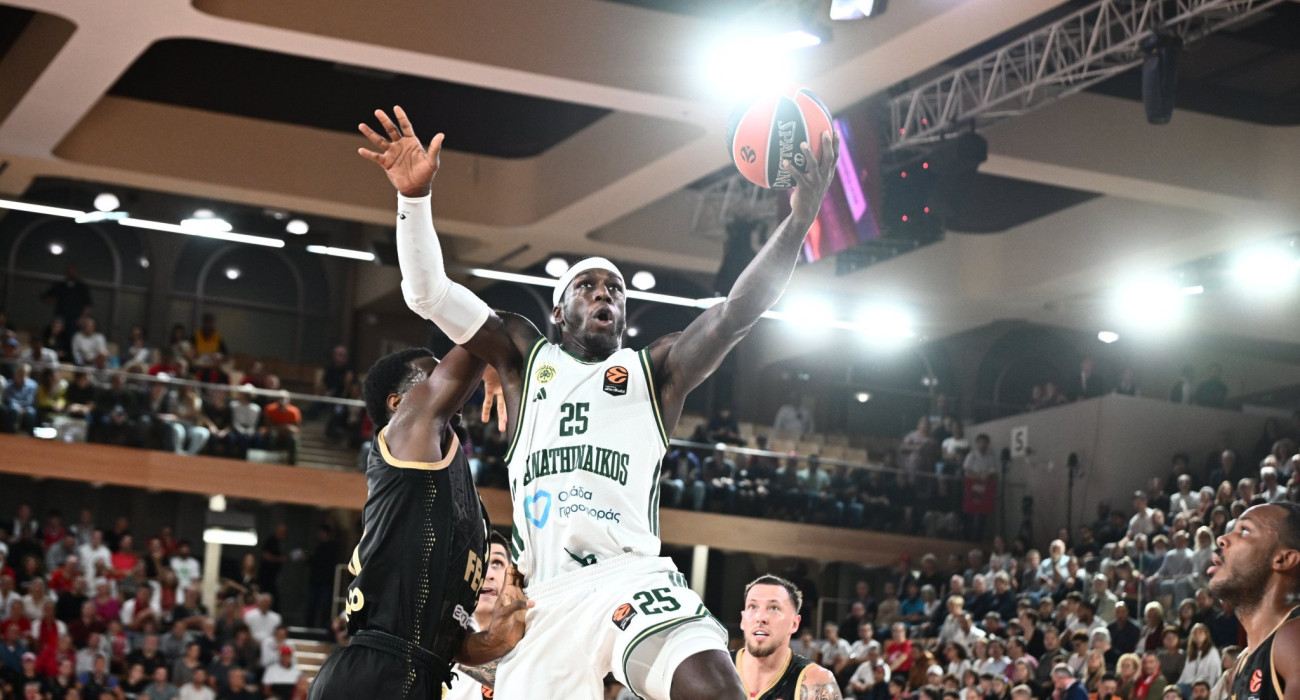 Ο Κέντρικ Ναν απειλεί την άμυνα της Μονακό / Πηγή: Βαγγέλης Στόλης Ο Κέντρικ Ναν απειλεί την άμυνα της Μονακό / Πηγή: Βαγγέλης Στόλης