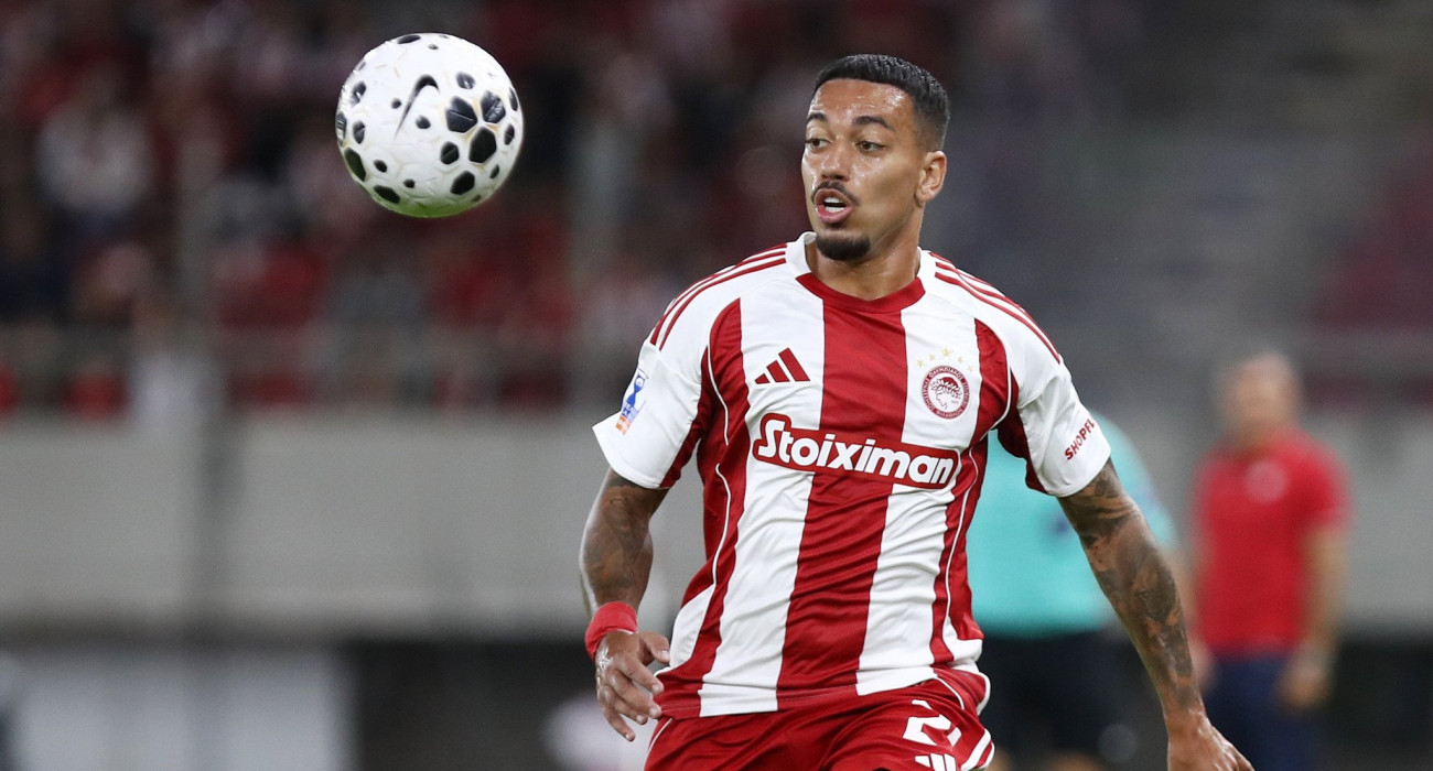 Ο Ρούμπεν Βέζο με την φανέλα του Ολυμπιακού / Πηγή: InTime Ο Ρούμπεν Βέζο με την φανέλα του Ολυμπιακού / Πηγή: InTime