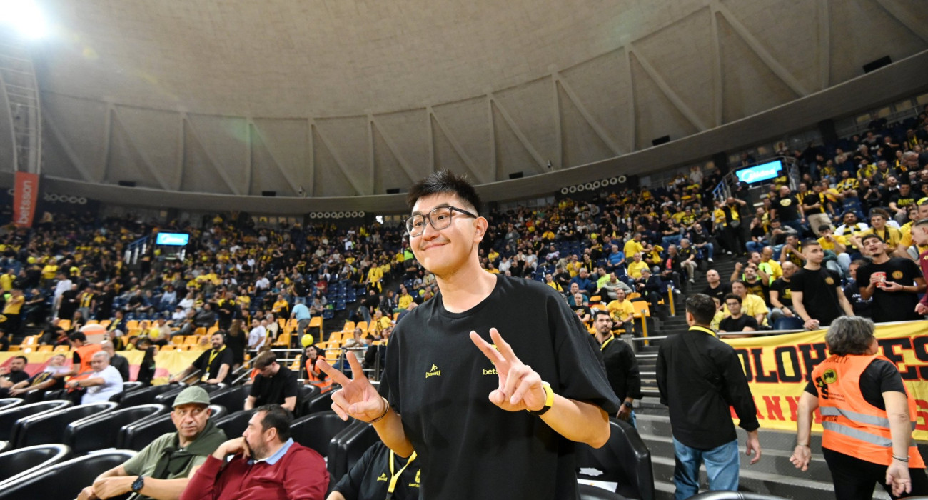 Ο Ρίτσαρντ Σιάο έκανε την είσοδό του στο Παλέ για το Άρης - ΠΑΟΚ, Πηγή: Intime Ο Ρίτσαρντ Σιάο έκανε την είσοδό του στο Παλέ για το Άρης - ΠΑΟΚ, Πηγή: Intime