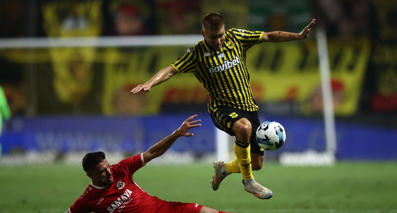 Ο Μάρτιν Φρίντεκ στον αγώνα με το Βόλο/Πηγή: Eurokinissi Ο Μάρτιν Φρίντεκ στον αγώνα με το Βόλο/Πηγή: Eurokinissi