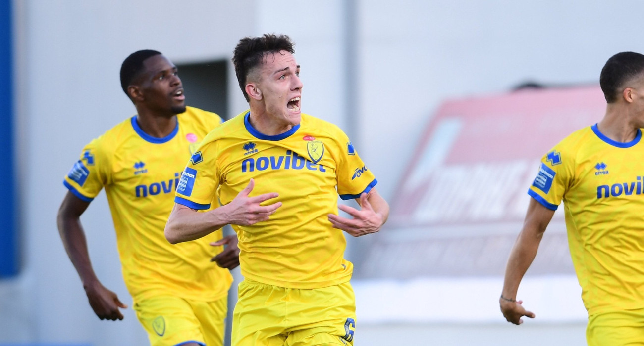 Ο Σωτήρης Κοντούρης πανηγυρίζει με τον Παναιτωλικό / Πηγή: Eurokinissi Ο Σωτήρης Κοντούρης πανηγυρίζει με τον Παναιτωλικό / Πηγή: Eurokinissi