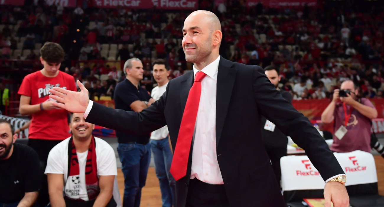 Η... επιστροφή του Βασίλη Σπανούλη στο ΣΕΦ / Πηγή: Eurokinissi Η... επιστροφή του Βασίλη Σπανούλη στο ΣΕΦ / Πηγή: Eurokinissi