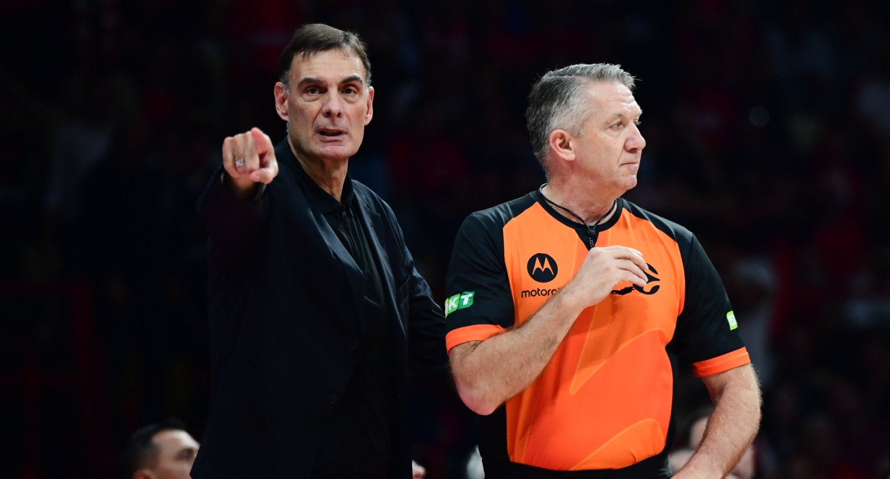 Ο Γιώργος Μπαρτζώκας, στο Στάδιο Ειρήνης και Φιλίας, Πηγή: Eurokinissi Ο Γιώργος Μπαρτζώκας, στο Στάδιο Ειρήνης και Φιλίας, Πηγή: Eurokinissi