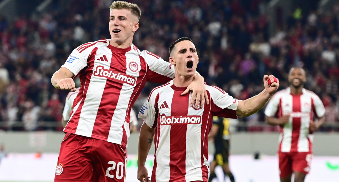 Ποντένσε και Κοστίνια πανηγυρίζουν / Πηγή: Eurokinissi Ποντένσε και Κοστίνια πανηγυρίζουν / Πηγή: Eurokinissi