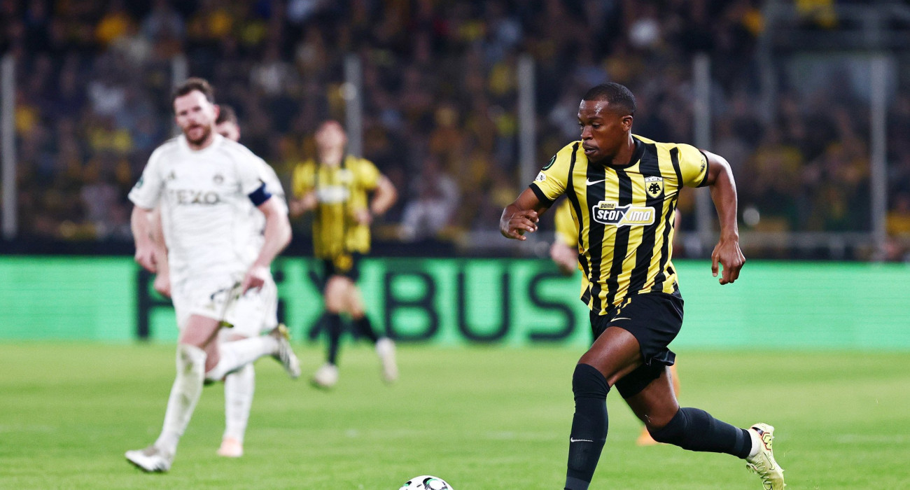 O Ντέρεκ Κουτέσα στο ΑΕΚ-Αμπερντίν / Πηγή: Intime