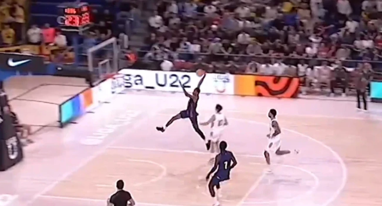 Ο Μοχάμεντ Νταμπονέ/printscreen Ο Μοχάμεντ Νταμπονέ/printscreen