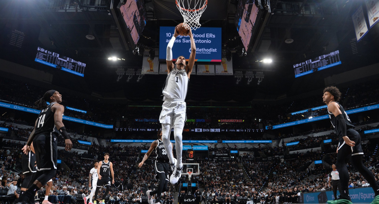 Ο Βικτόρ Γουεμπανιαμά / Πηγή: Michael Gonzales / NBAE via Getty Images Ο Βικτόρ Γουεμπανιαμά / Πηγή: Michael Gonzales / NBAE via Getty Images