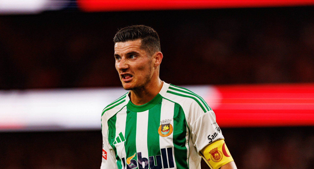 Ο Μάριος Βρουσάι με τη φανέλα της Ρίο Άβε / Πηγή: Imago