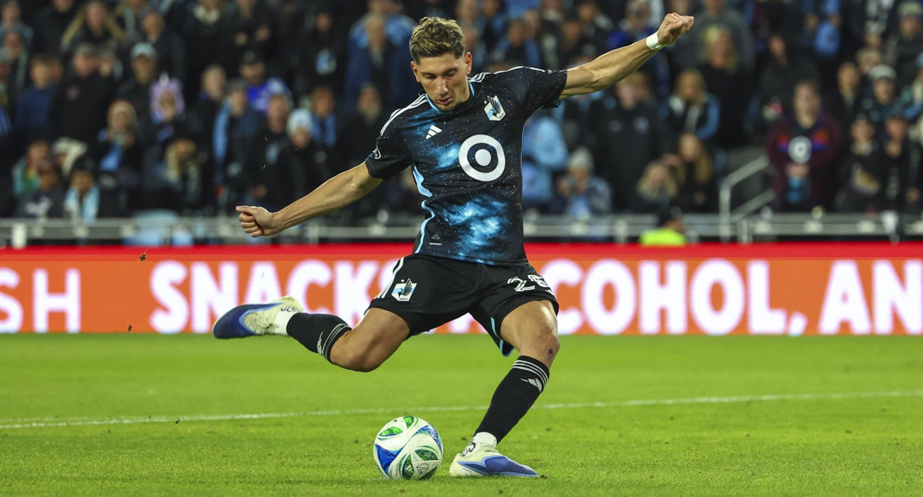 Ο Νεκτάριος Τριάντης με τη φανέλα της Μινεσότα / Πηγή: Imago