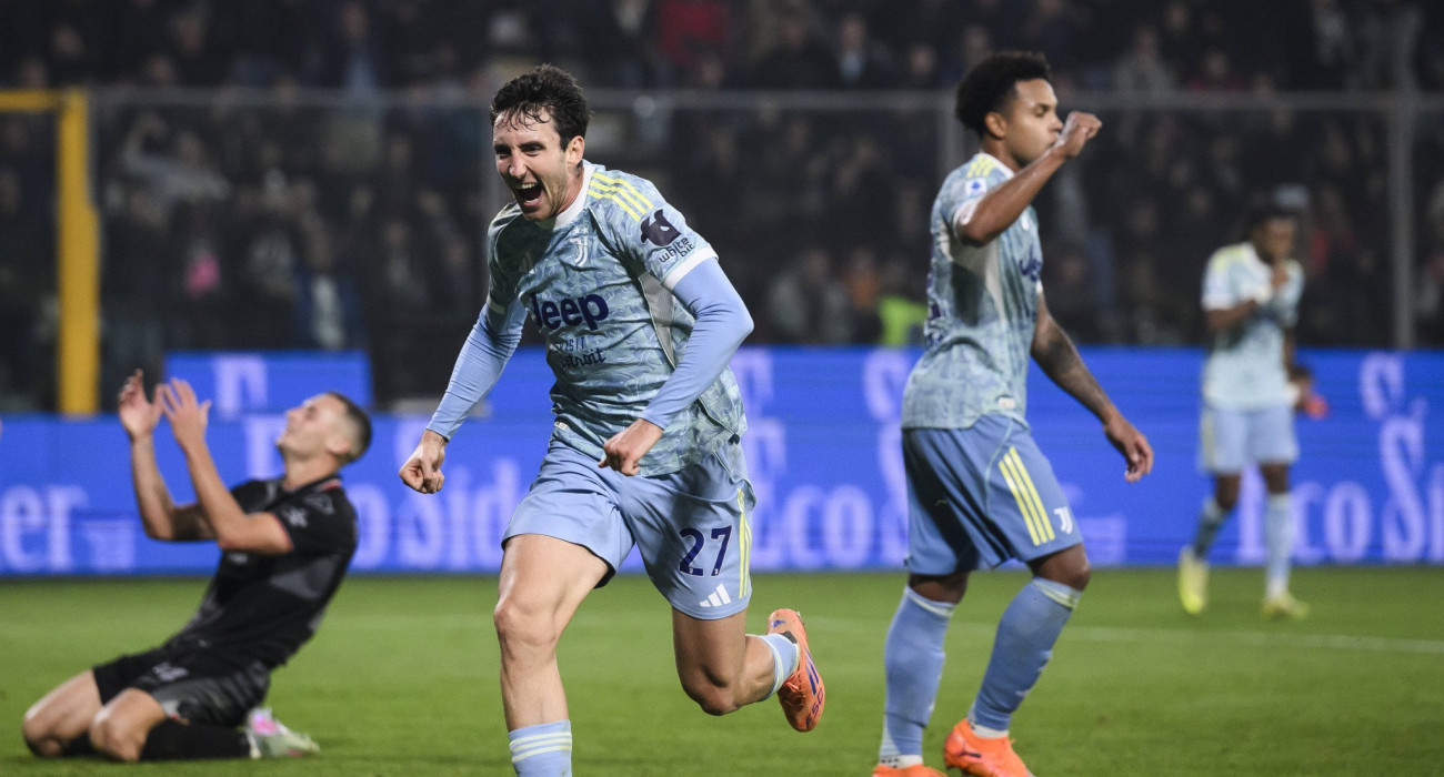 Ο Καμπιάσο πανηγυρίζει το γκολ του με την Γιουβέντους / Πηγή: Imago Ο Καμπιάσο πανηγυρίζει το γκολ του με την Γιουβέντους / Πηγή: Imago