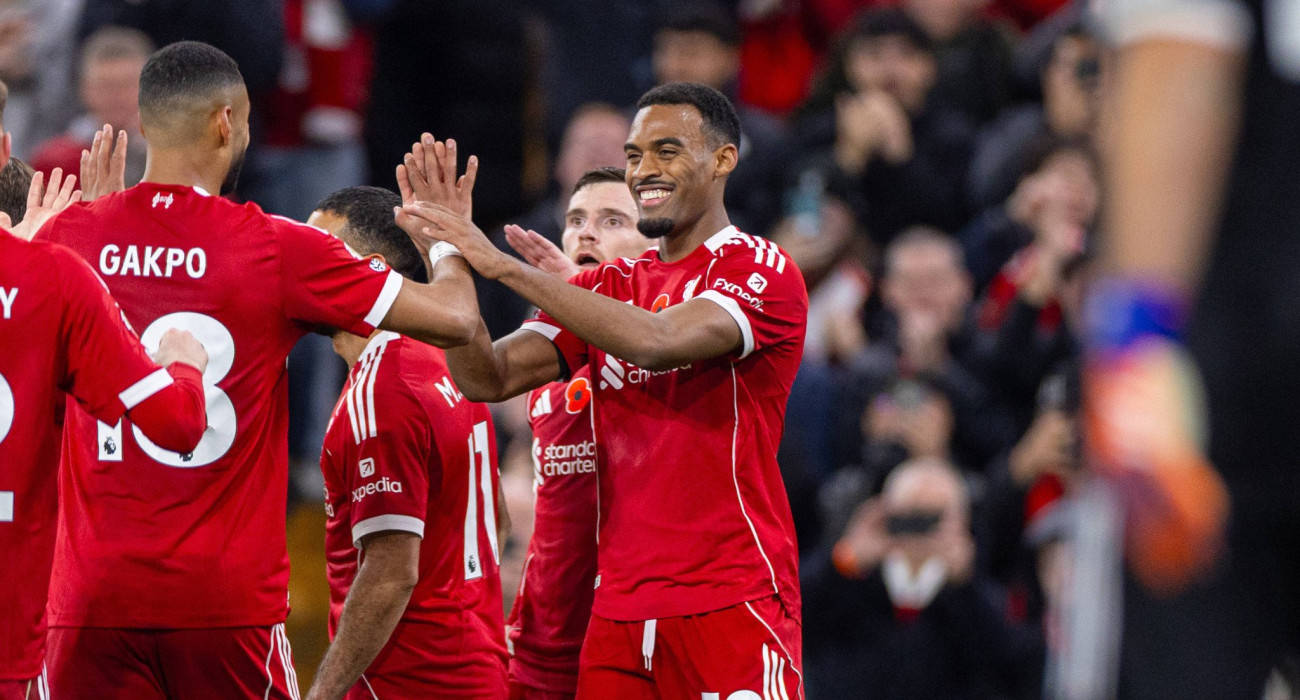 Οι παίκτες της Λίβερπουλ πανηγυρίζουν το γκολ του Χράφενμπεργκ / Πηγή: Imago Οι παίκτες της Λίβερπουλ πανηγυρίζουν το γκολ του Χράφενμπεργκ / Πηγή: Imago