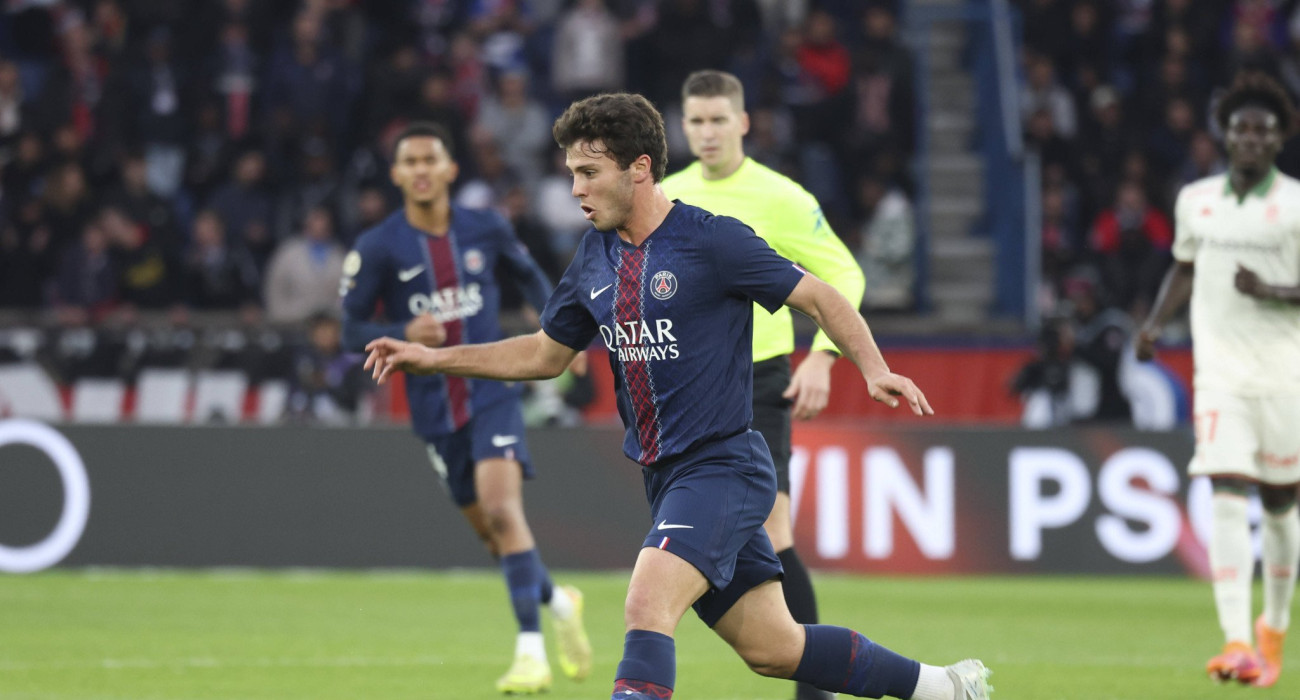 Φάση από το ματς της Παρί Σεν Ζερμέν με τη Νις / Πηγή: Imago Φάση από το ματς της Παρί Σεν Ζερμέν με τη Νις / Πηγή: Imago