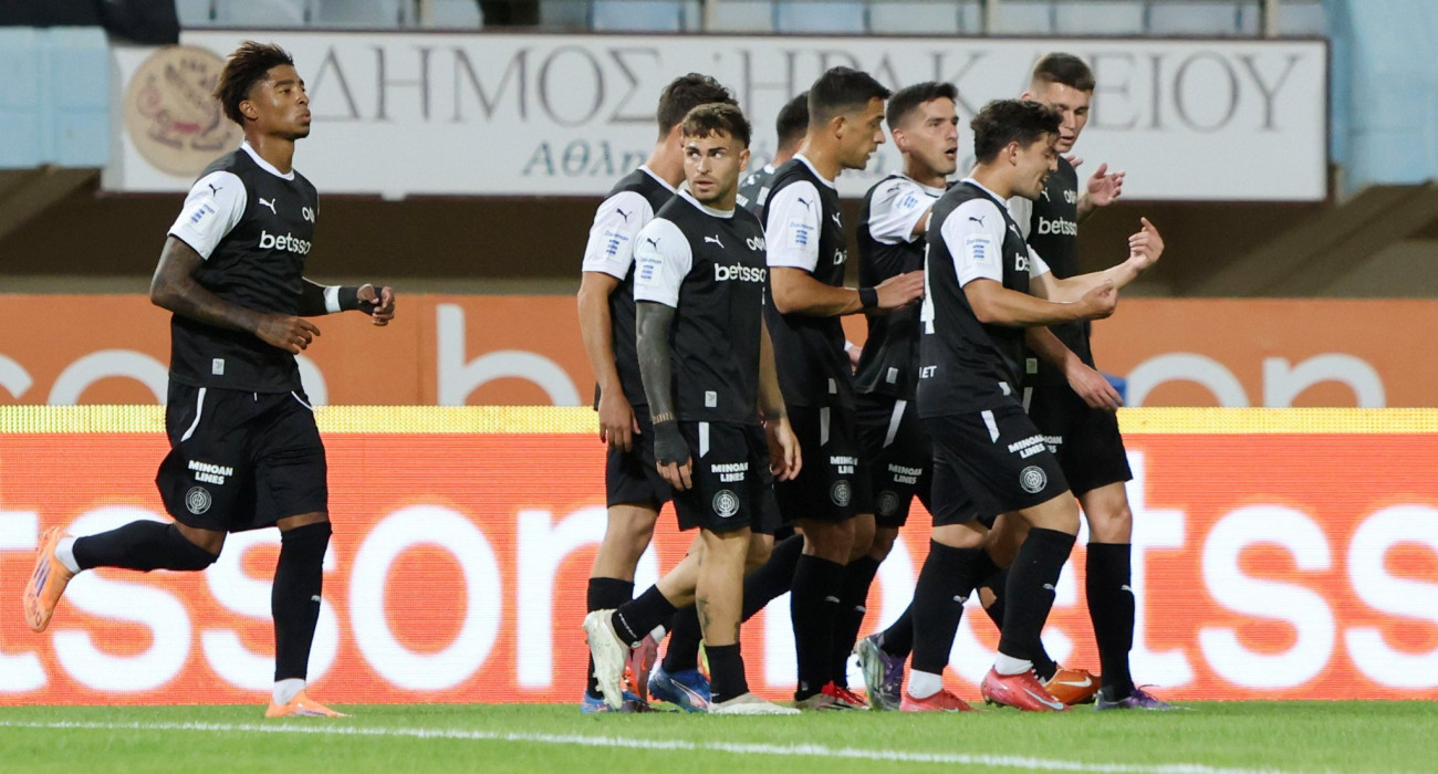 Οι ποδοσφαιριστές του ΟΦΗ πανηγυρίζουν / Πηγή: Intime Οι ποδοσφαιριστές του ΟΦΗ πανηγυρίζουν / Πηγή: Intime