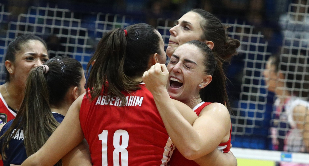 Πανηγυρική φάση από το ματς του Ολυμπιακού / Πηγή: Eurokinissi Πανηγυρική φάση από το ματς του Ολυμπιακού / Πηγή: Eurokinissi