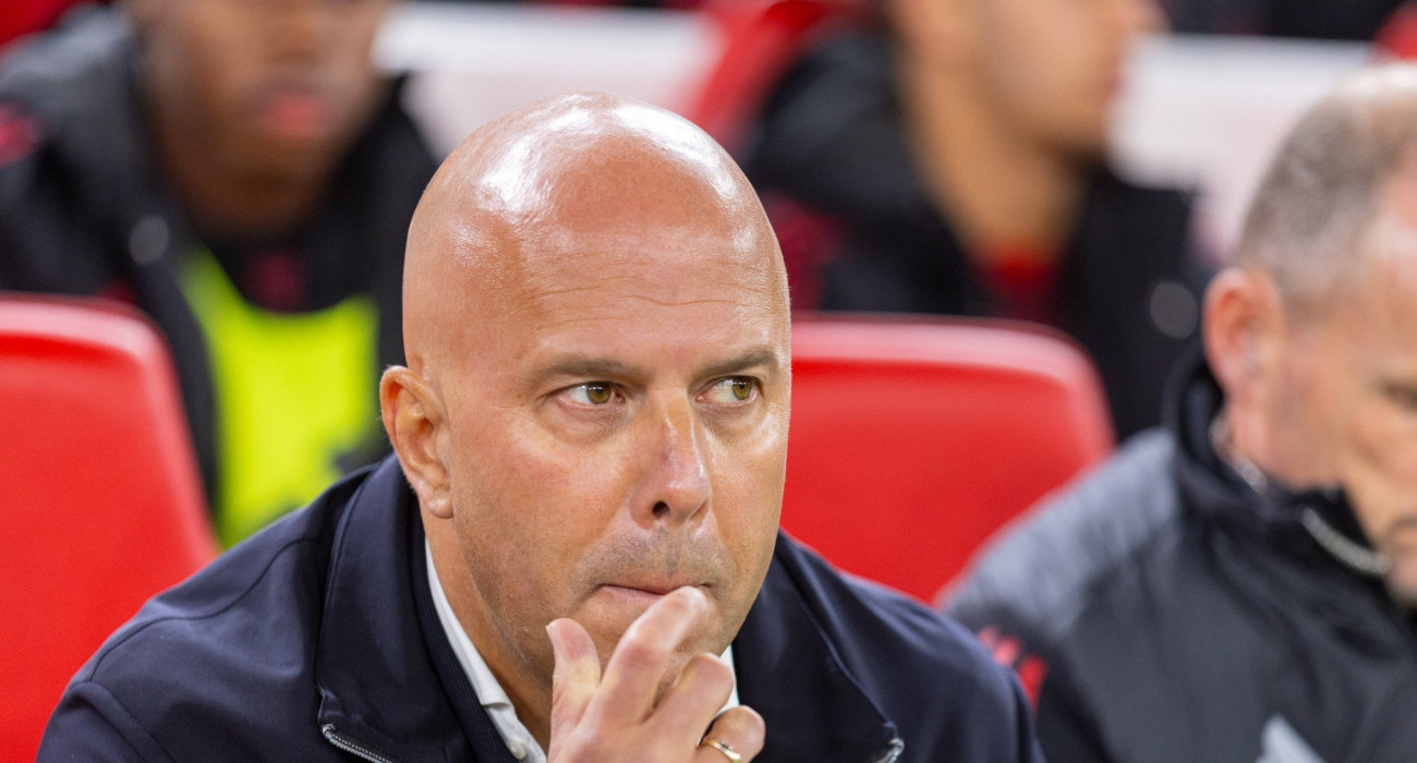 Ο Άρνε Σλοτ στον πάγκο της Λίβερπουλ / Πηγή: Imago