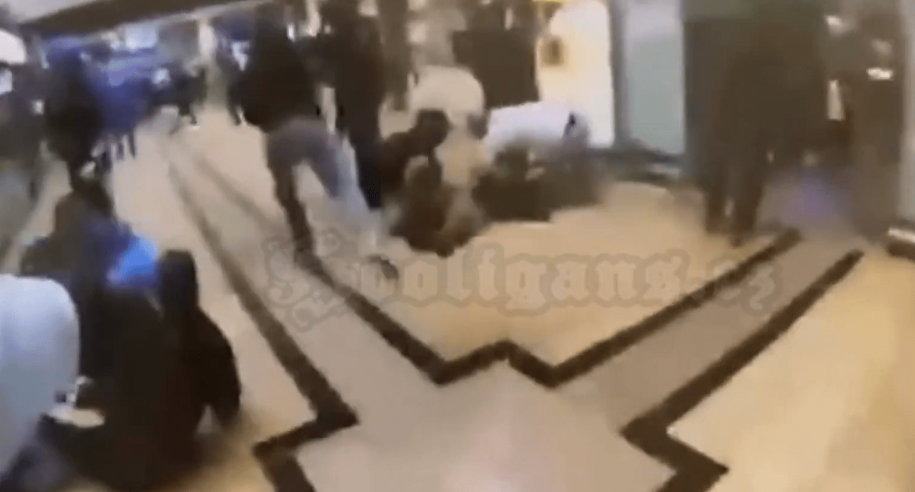 Τρομερό ξύλο ανάμεσα σε οπαδούς της Ντόρτμουντ και της Σάλκε / Screenshot