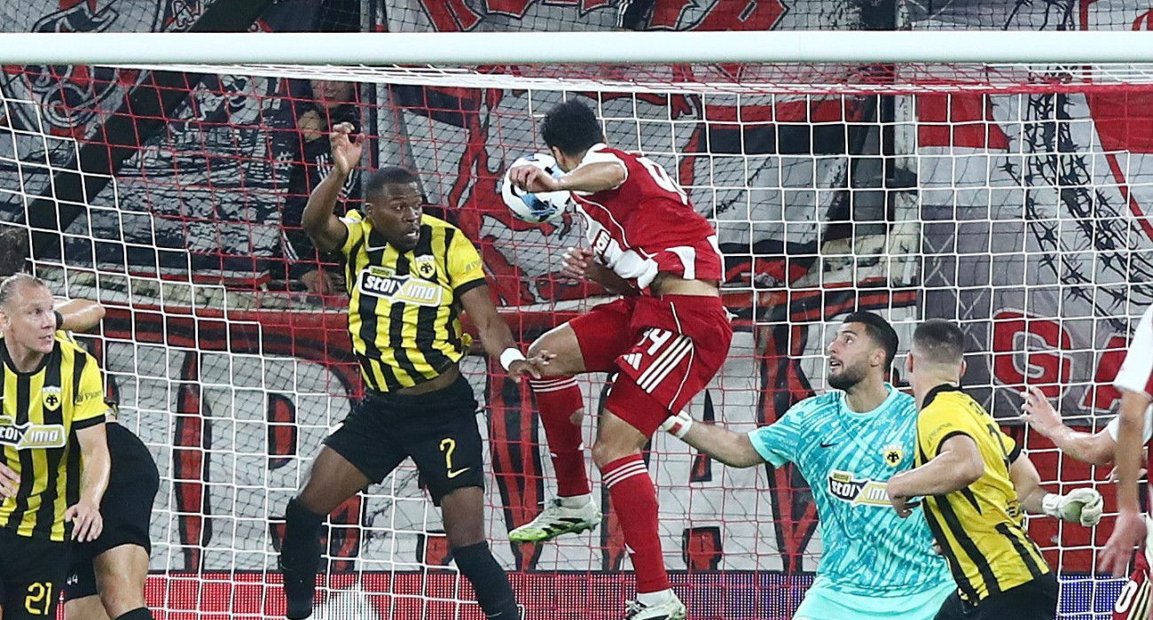 Η φάση του 2-0 του Ολυμπιακού με την κεφαλιά του Ταρέμι / Πηγή: Intime Η φάση του 2-0 του Ολυμπιακού με την κεφαλιά του Ταρέμι / Πηγή: Intime
