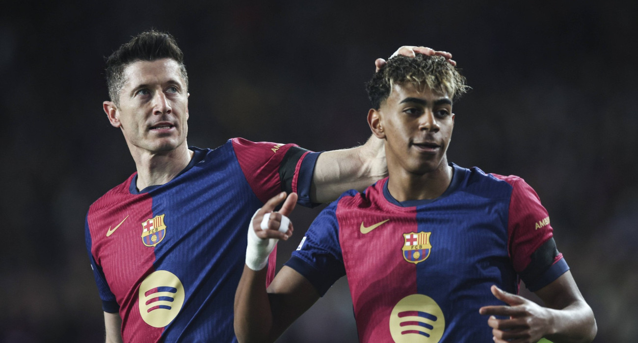 Ο Ρόμπερτ Λεβαντόφσκι και ο Λαμίν Γιαμάλ / Πηγή: Imago